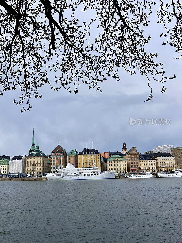 瑞典-斯德哥尔摩-从Gamla Stan(老城区)的Skeppholmen岛上眺望